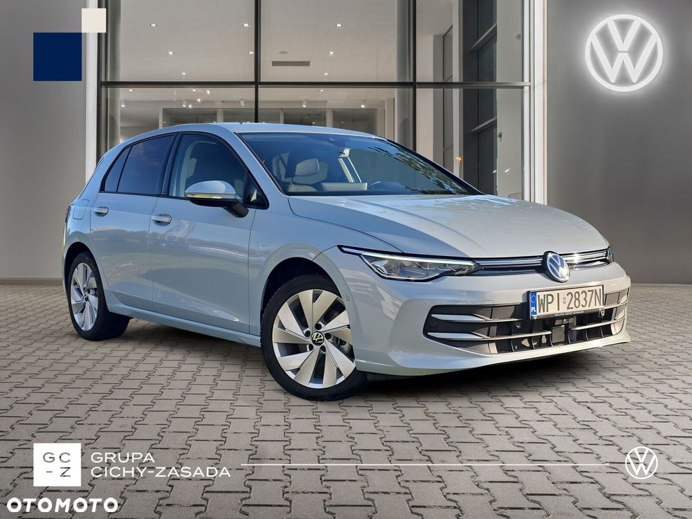 Volkswagen Golf - 8
