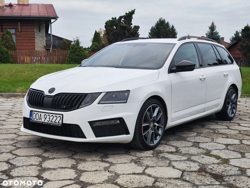 Skoda Octavia 2.0 TDI DSG RS - 35