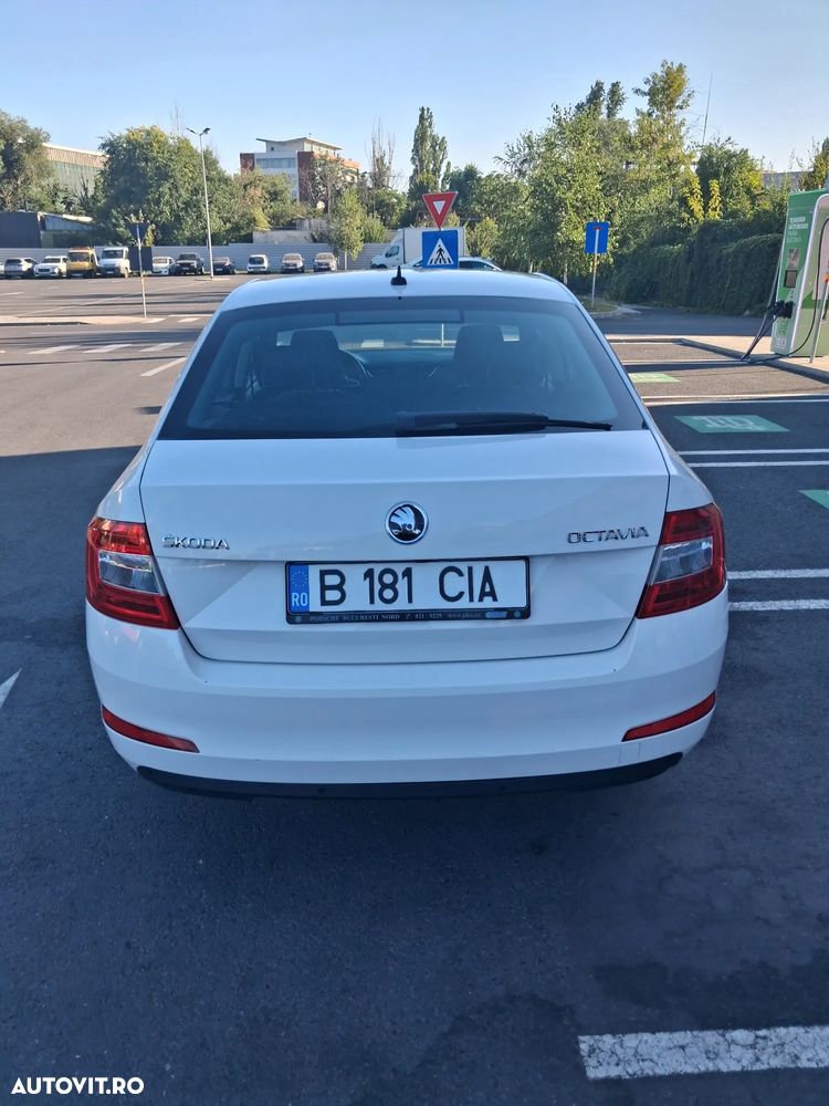 Skoda Octavia 1.4 TSI DSG Style - 2
