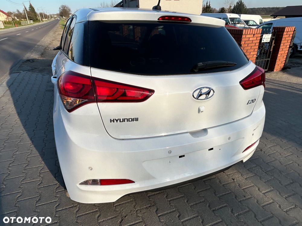 Hyundai i20 - 17