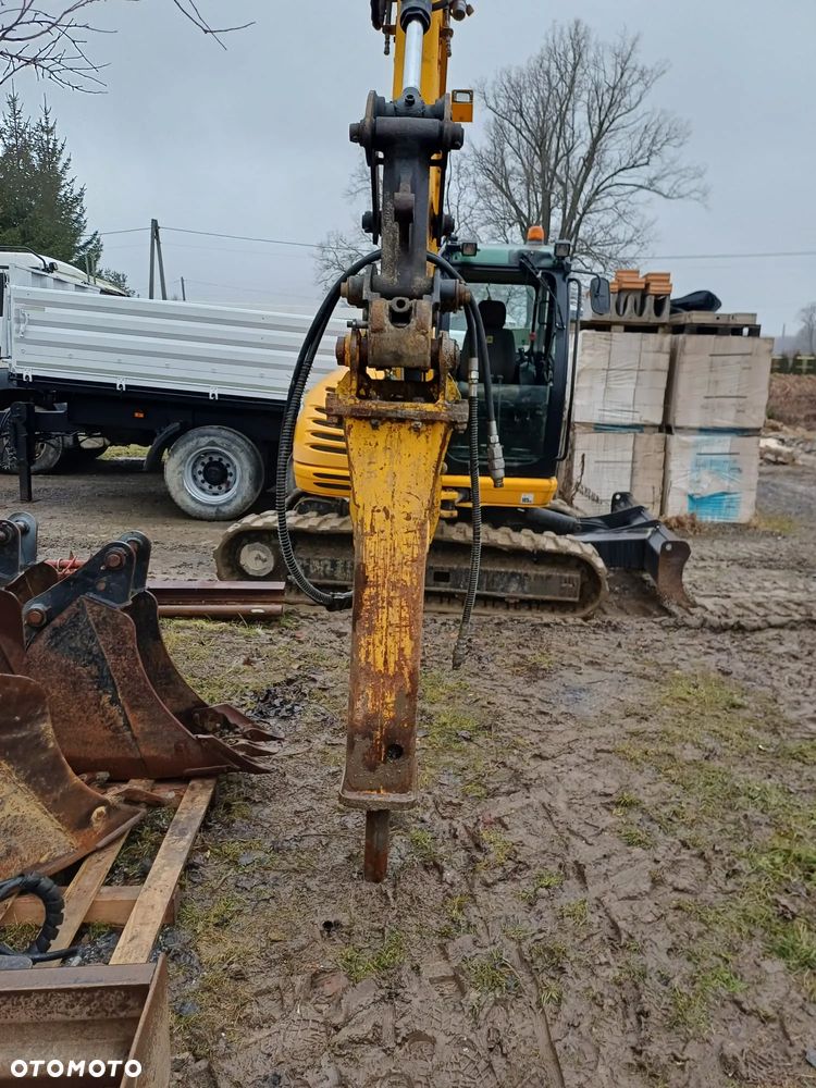 JCB 8085 - 7