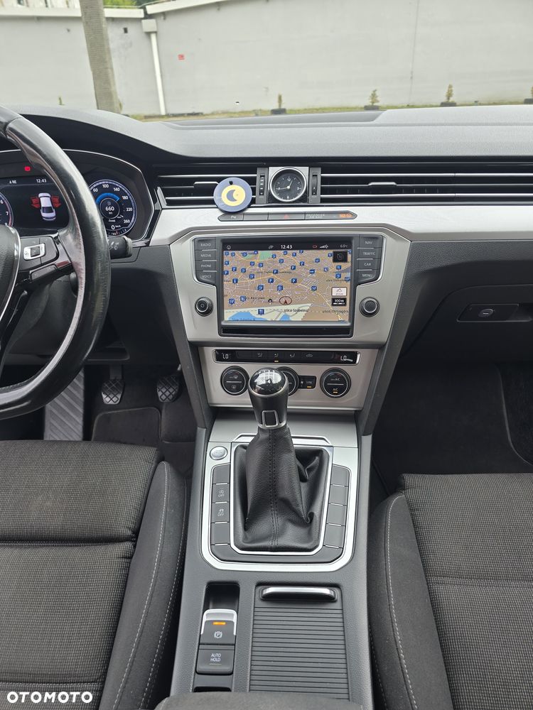 Volkswagen Passat 1.8 TSI BMT Comfortline - 7