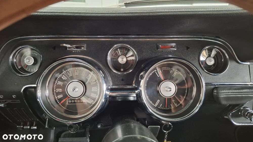 Ford Mustang - 9