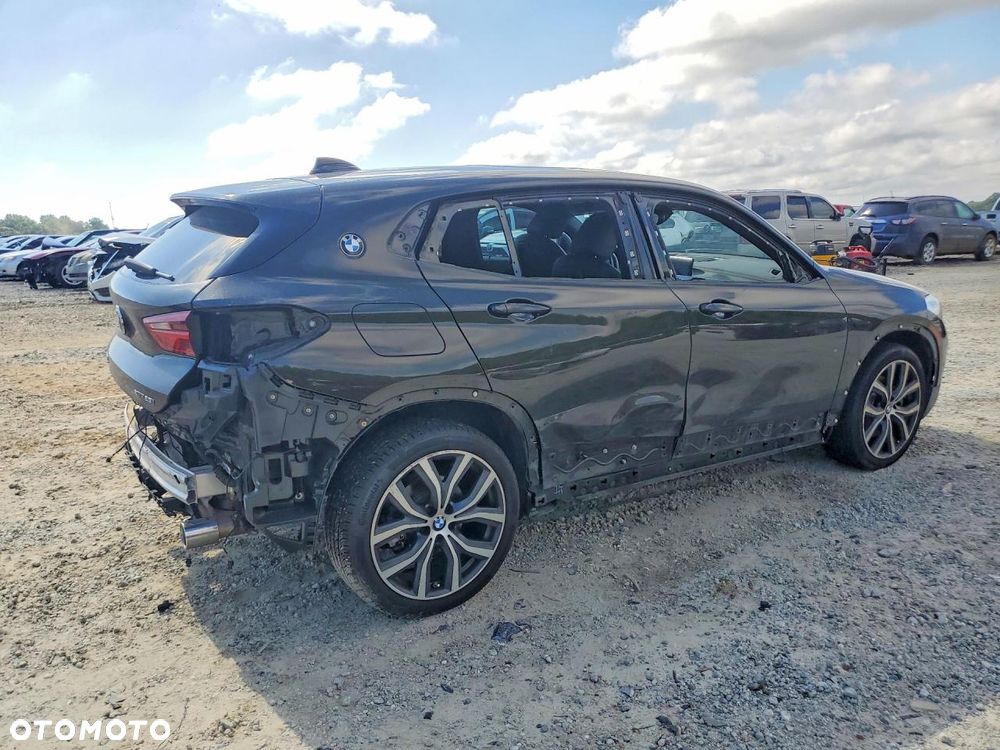 BMW X2 - 13