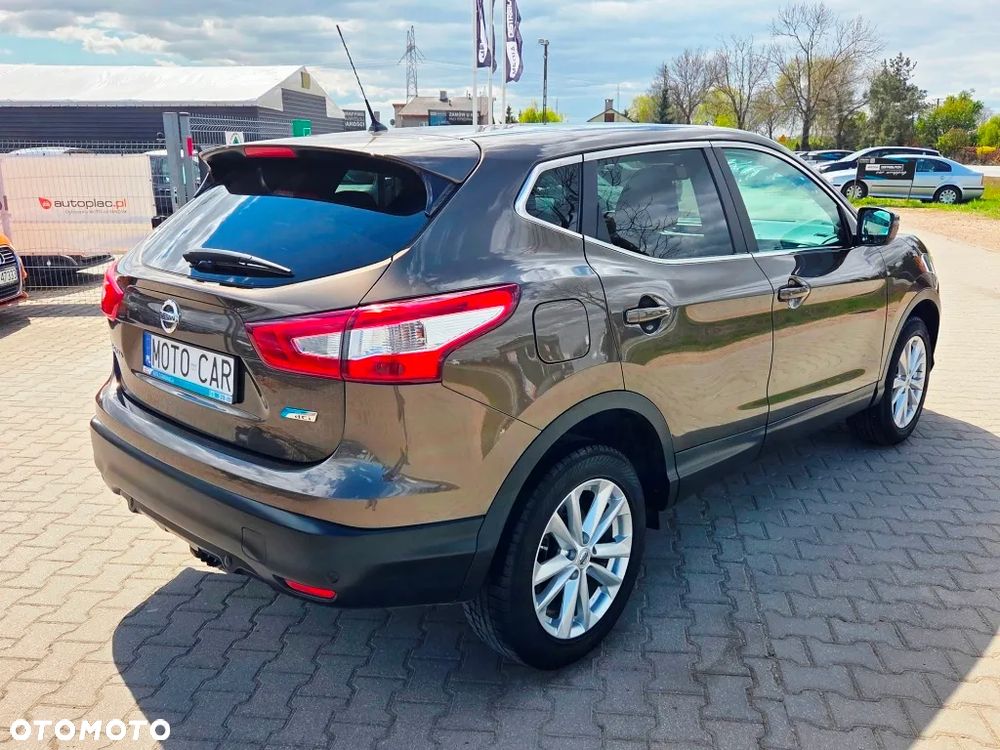 Nissan Qashqai 1.5 dCi N-Connecta - 9