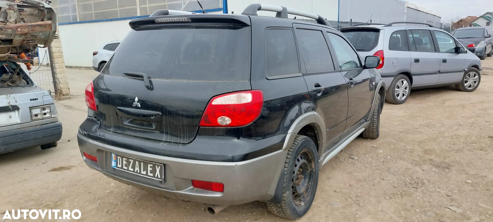 Dezmembrari Mitsubishi Outlander 2003 / 2.4 benzina 4x4 - 2