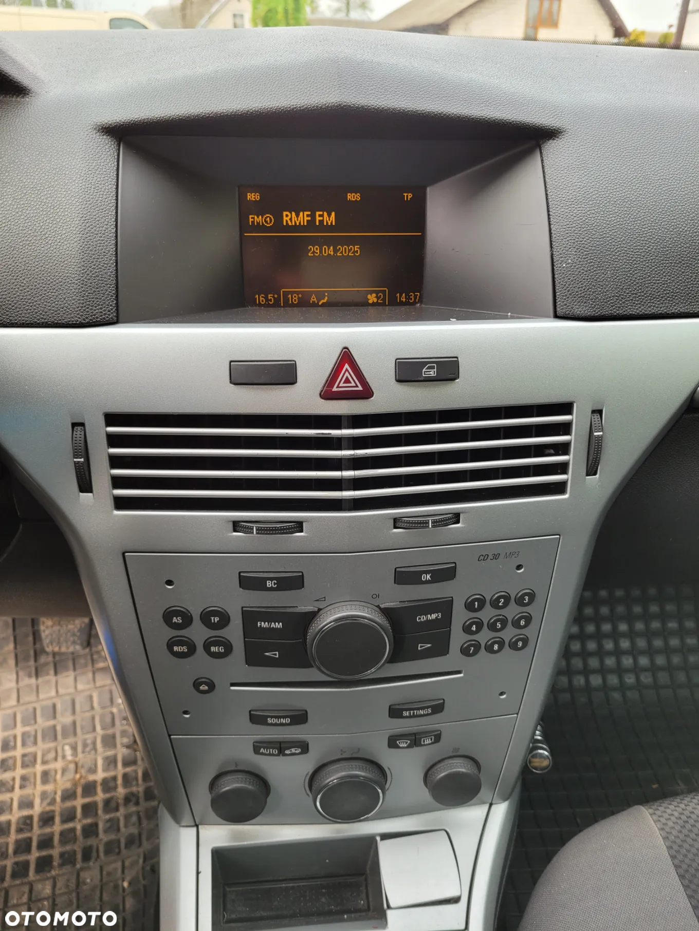 Opel Astra III 1.6 Enjoy - 9