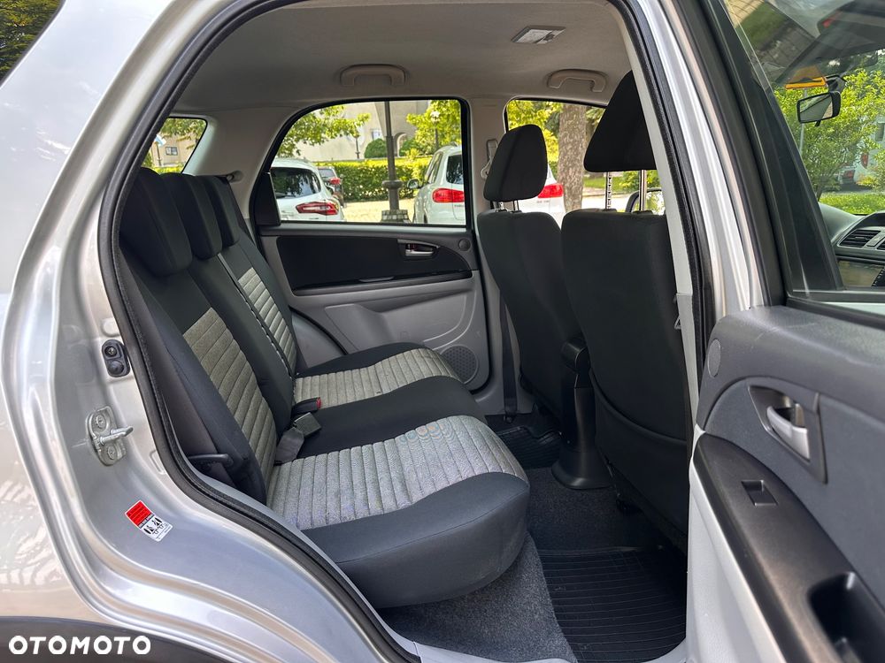 Suzuki SX4 1.6 VVT Automatik 4x2 Comfort - 7