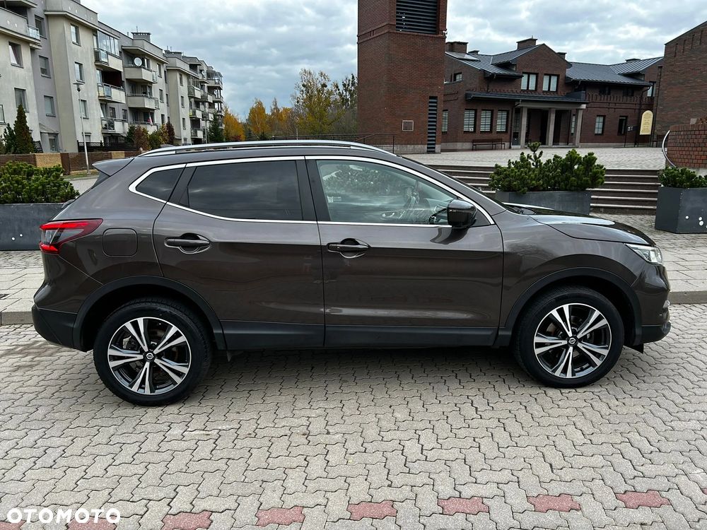 Nissan Qashqai 1.3 DIG-T TEKNA - 8