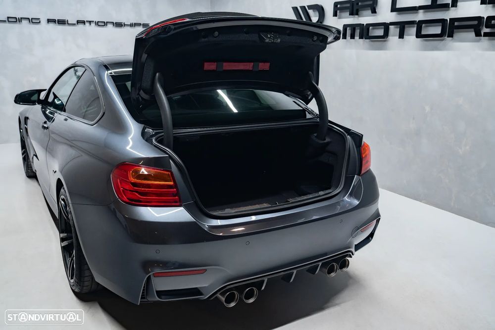 BMW M4 Auto - 17