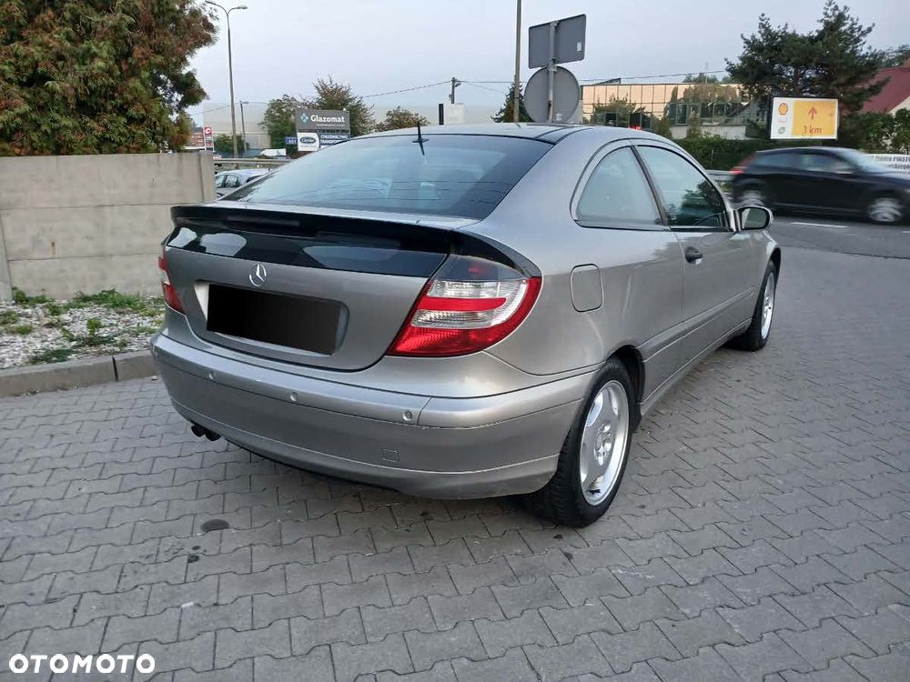 Mercedes-Benz C-Class 2007 photo 3