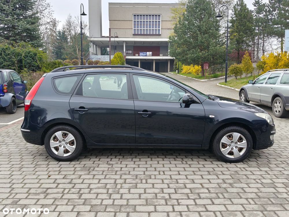 Hyundai i30 1.6 Seasons - 5