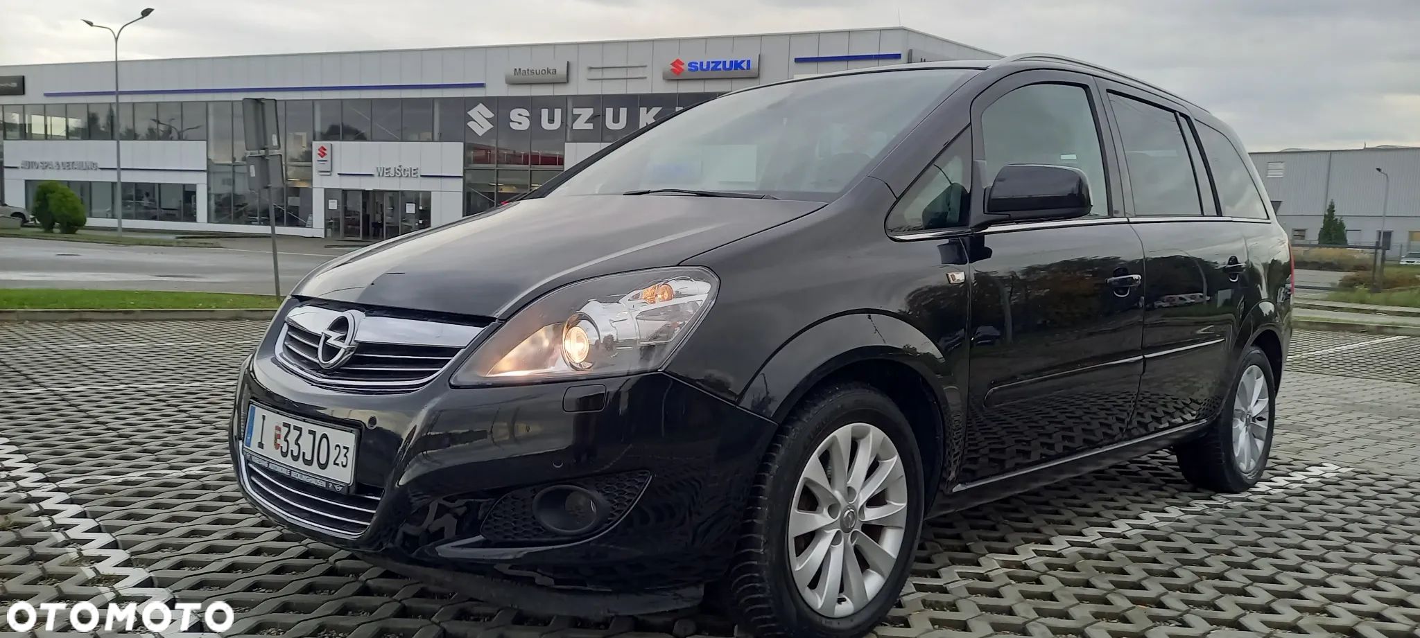 Opel Zafira 1.8 Cosmo - 1