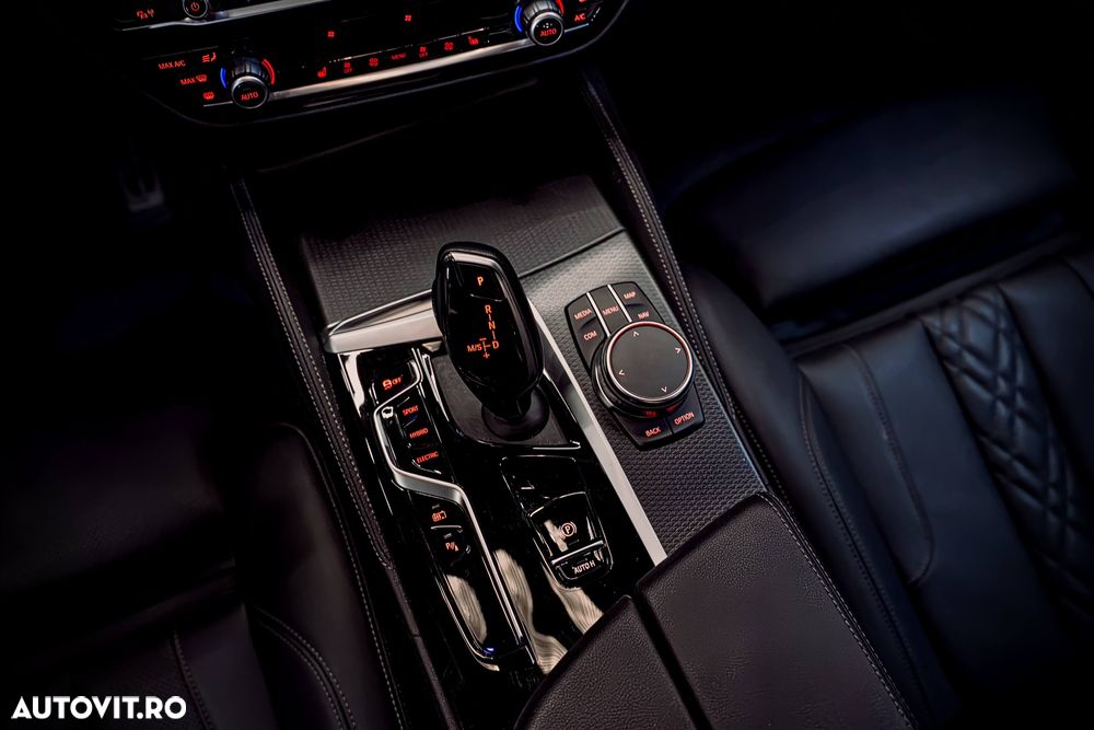 BMW Seria 5 530e xDrive Aut. - 20