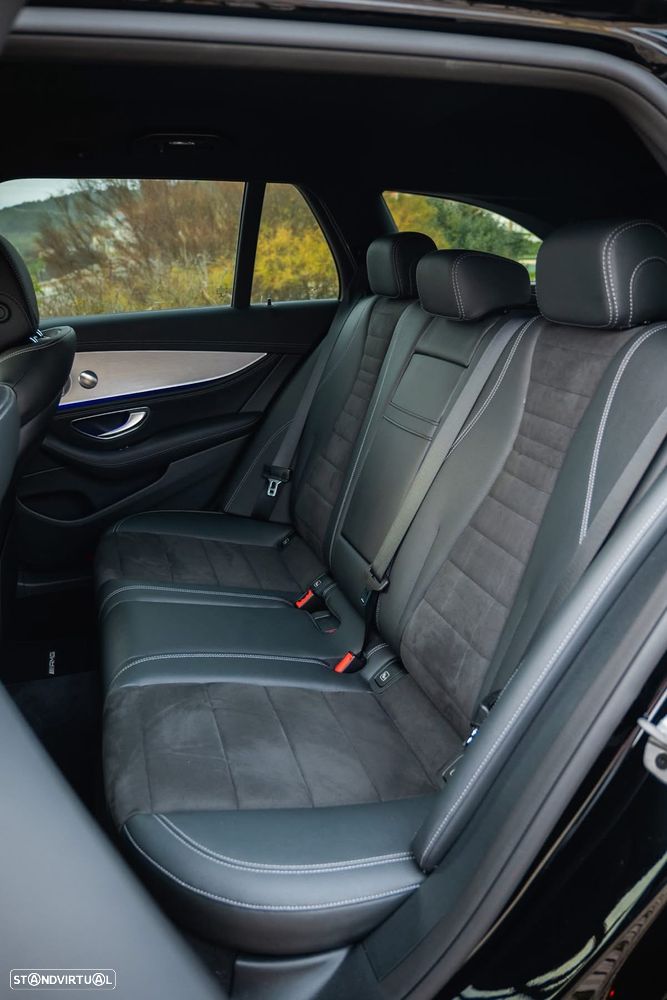 Mercedes-Benz E 300 de 9G-TRONIC AMG Line - 14