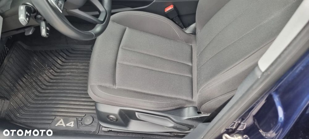 Audi A4 Limousine 35 TFSI mHEV S Line S tronic - 8