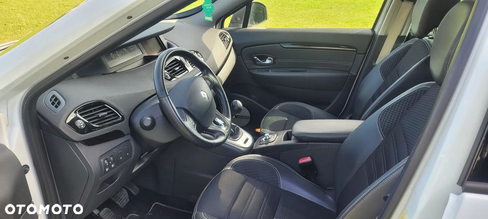 Renault Grand Scenic - 9