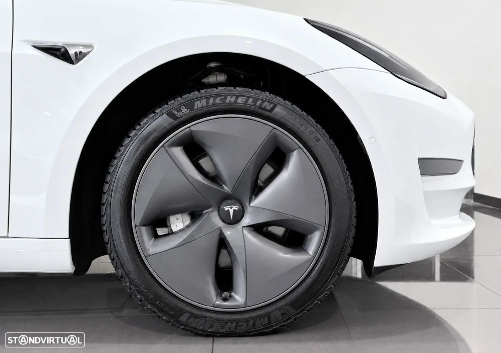 Tesla Model 3 Standard Range Plus RWD - 45