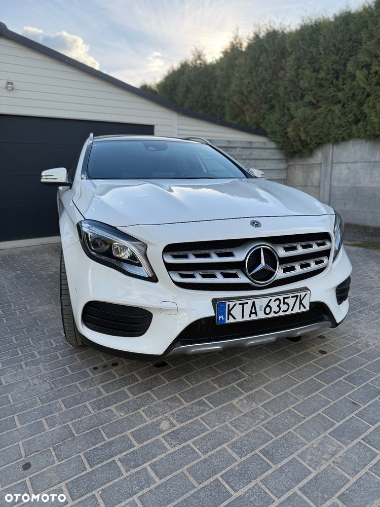 Mercedes-Benz GLA 180 d 7G-DCT AMG Line - 3