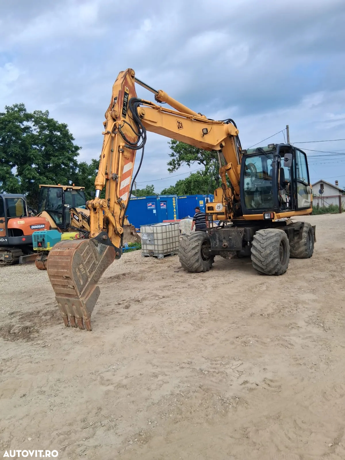 JCB JS145W - 2