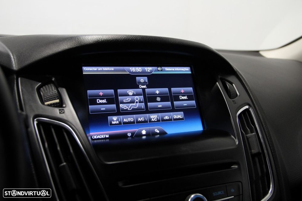 Ford Focus SW 1.5 TDCi Titanium - 18