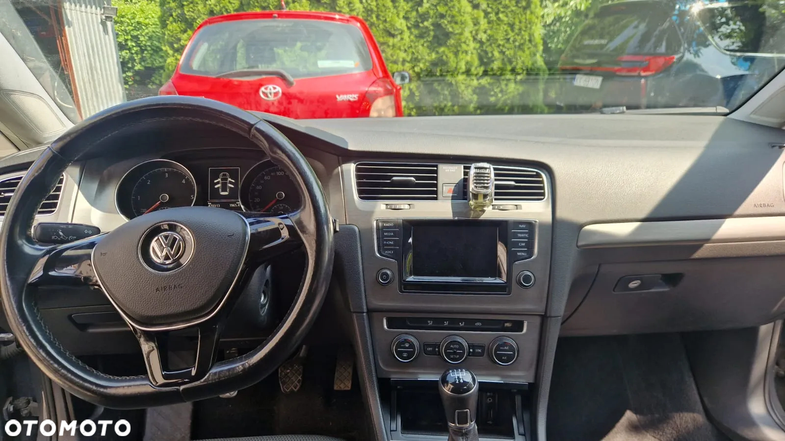 Volkswagen Golf VII 1.6 TDI BMT Comfortline - 8