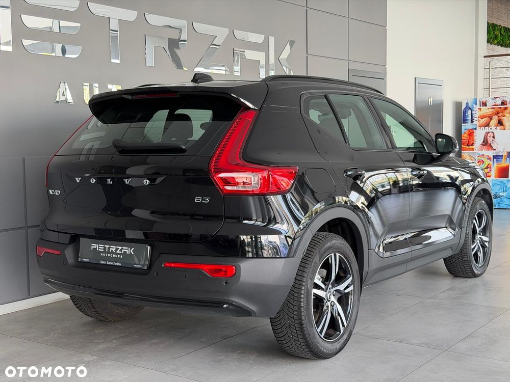 Volvo XC 40 B5 AWD Ultimate Dark - 7