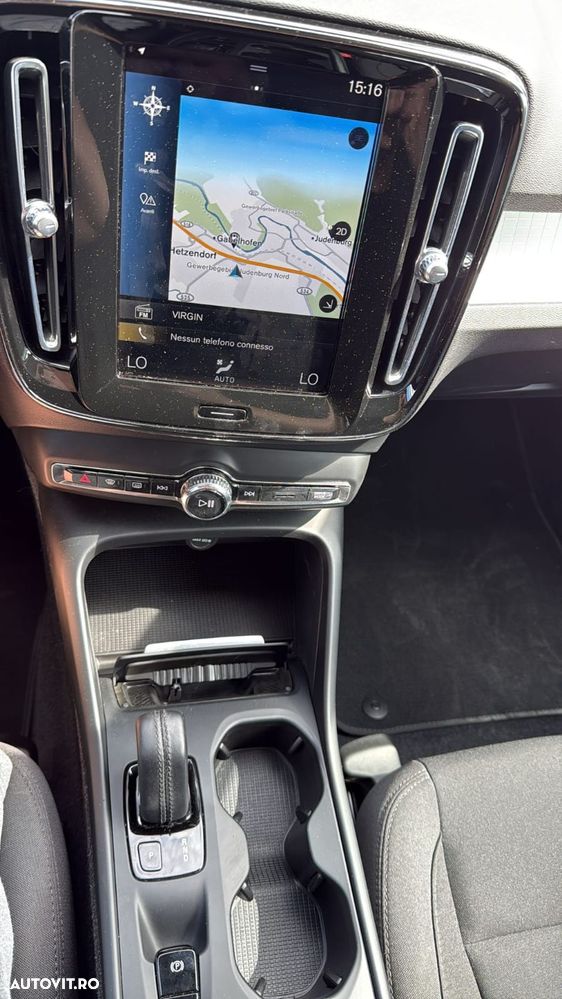 Volvo XC 40 T2 AT8 Momentum - 25