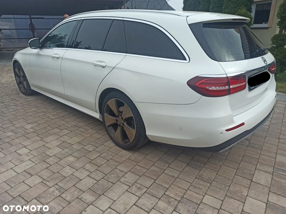 Mercedes-Benz Klasa E 220 d 9G-TRONIC AMG Line - 5