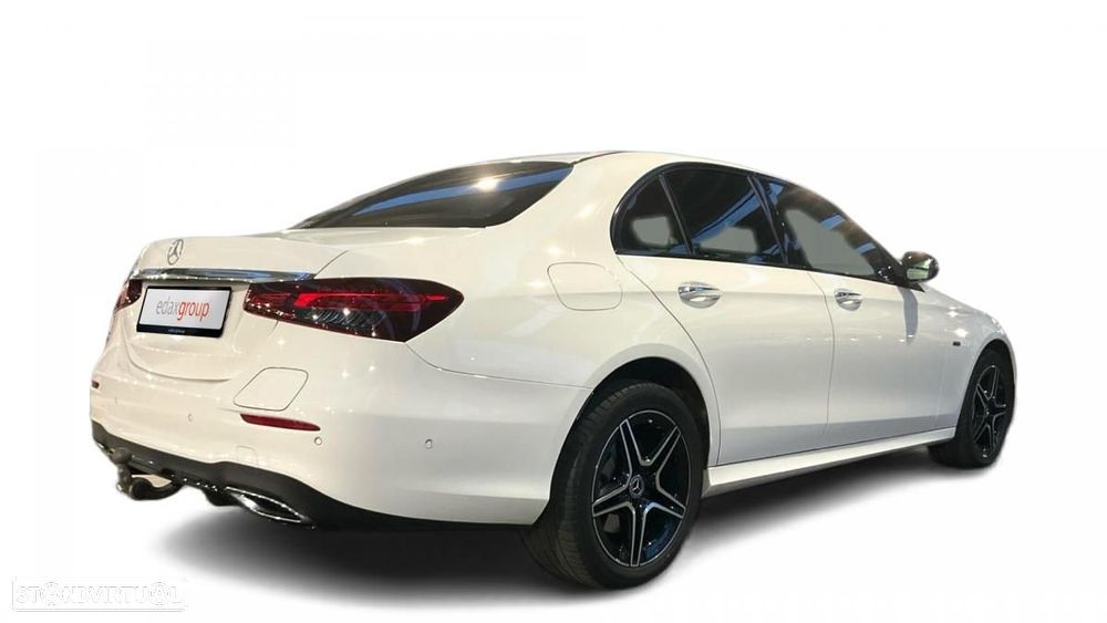 Mercedes-Benz E 300 de AMG Line - 2