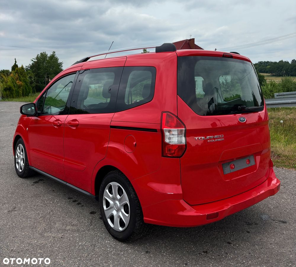 Ford Tourneo Courier 1.0 EcoBoost Trend - 10