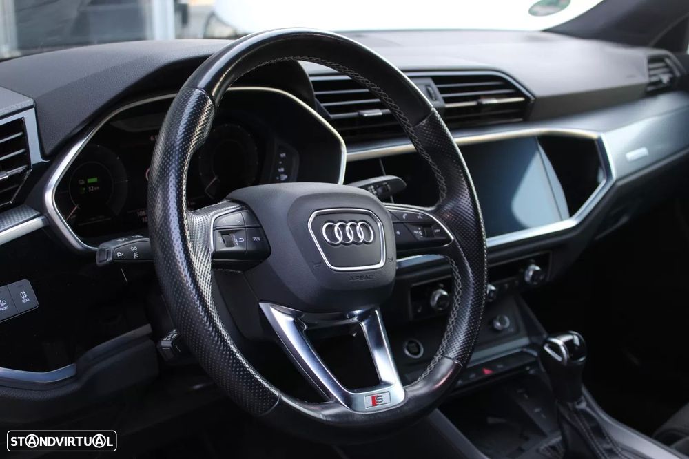 Audi Q3 Sportback 45 TFSIe S tronic - 7