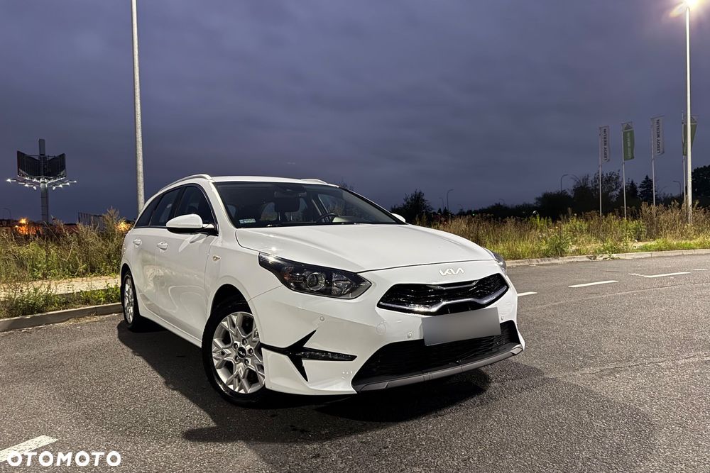 Kia Ceed 1.5 T-GDI M - 11