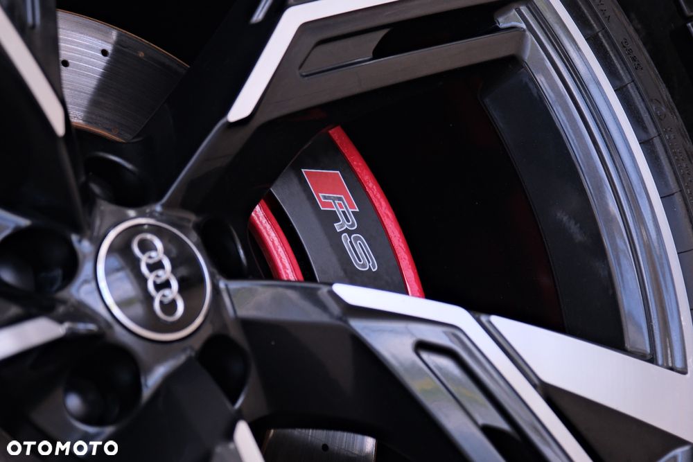 Audi RS6 Avant - 9