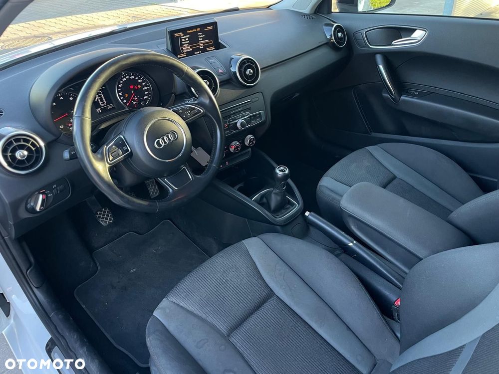 Audi A1 3-drzwiowe 1.0 TFSI ultra design - 10