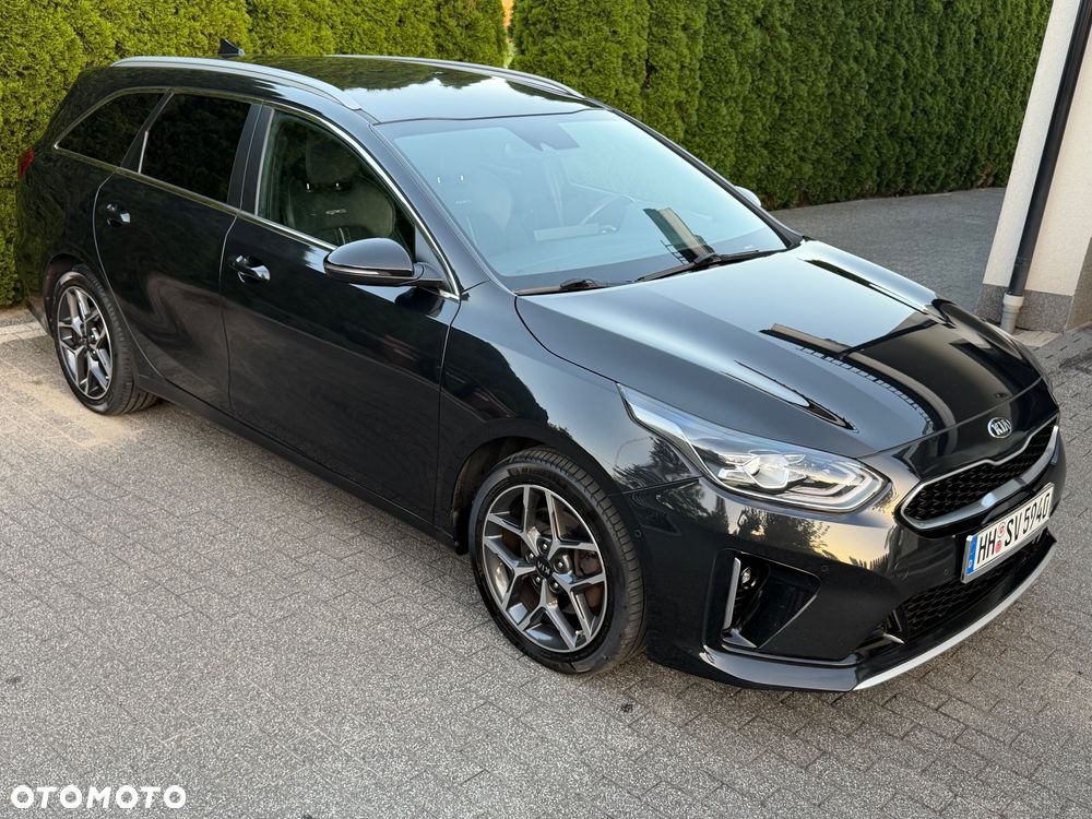 Kia Ceed 1.6 CRDi 136 ISG GT Line - 11