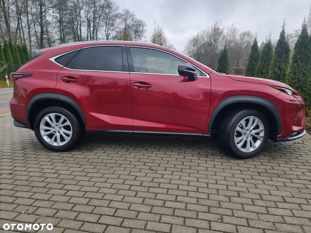 Lexus NX 300 F Impression AWD - 3