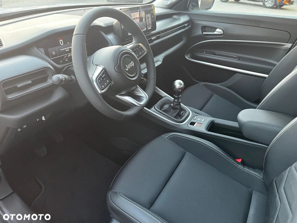 Jeep Avenger 1.2 GSE T3 Altitude FWD - 9