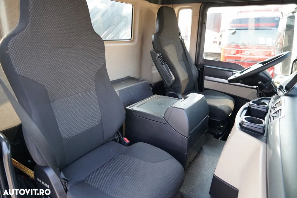 MAN TGS 26.420 / 6x4 / BASCULĂ CU 2 LATE / HIDRODECKER / BORDMATIC + HDS HIAB 188 B-3 / ROTATOR / GRAPER / TELECOMANDĂ / EURO 6 - 34