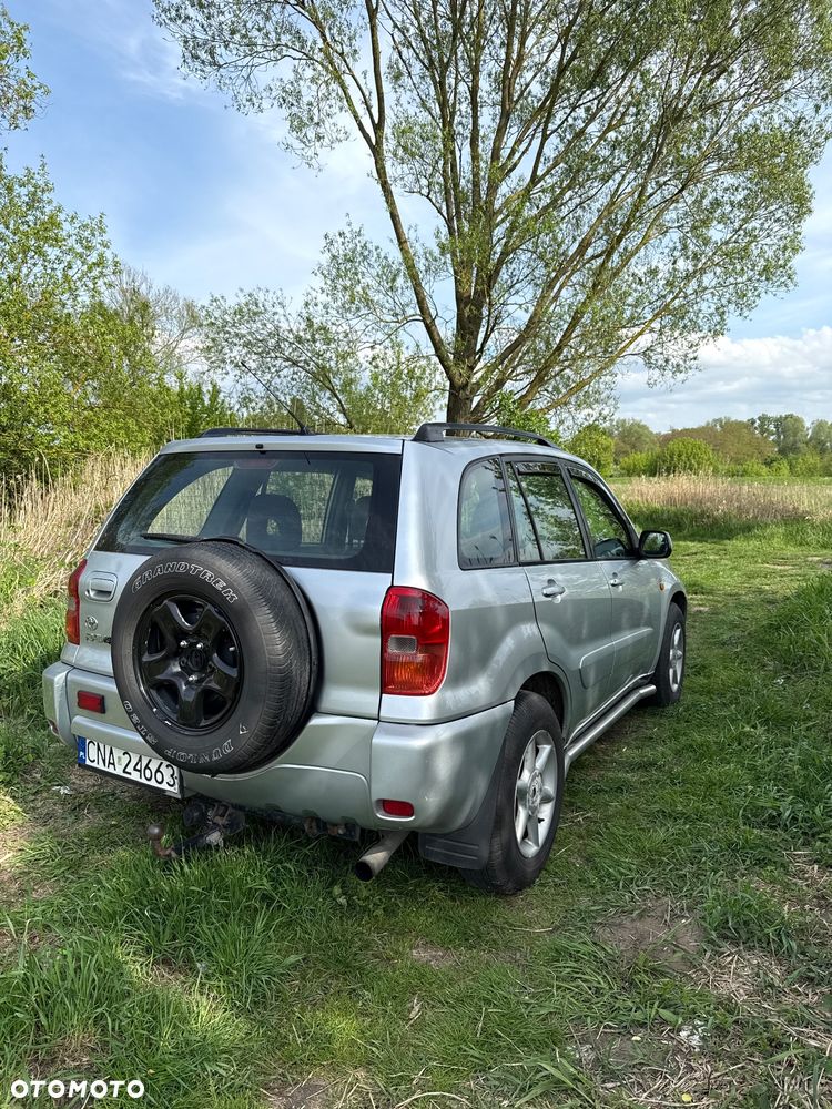 Toyota RAV4 2.0 D-4D 4x4 - 3