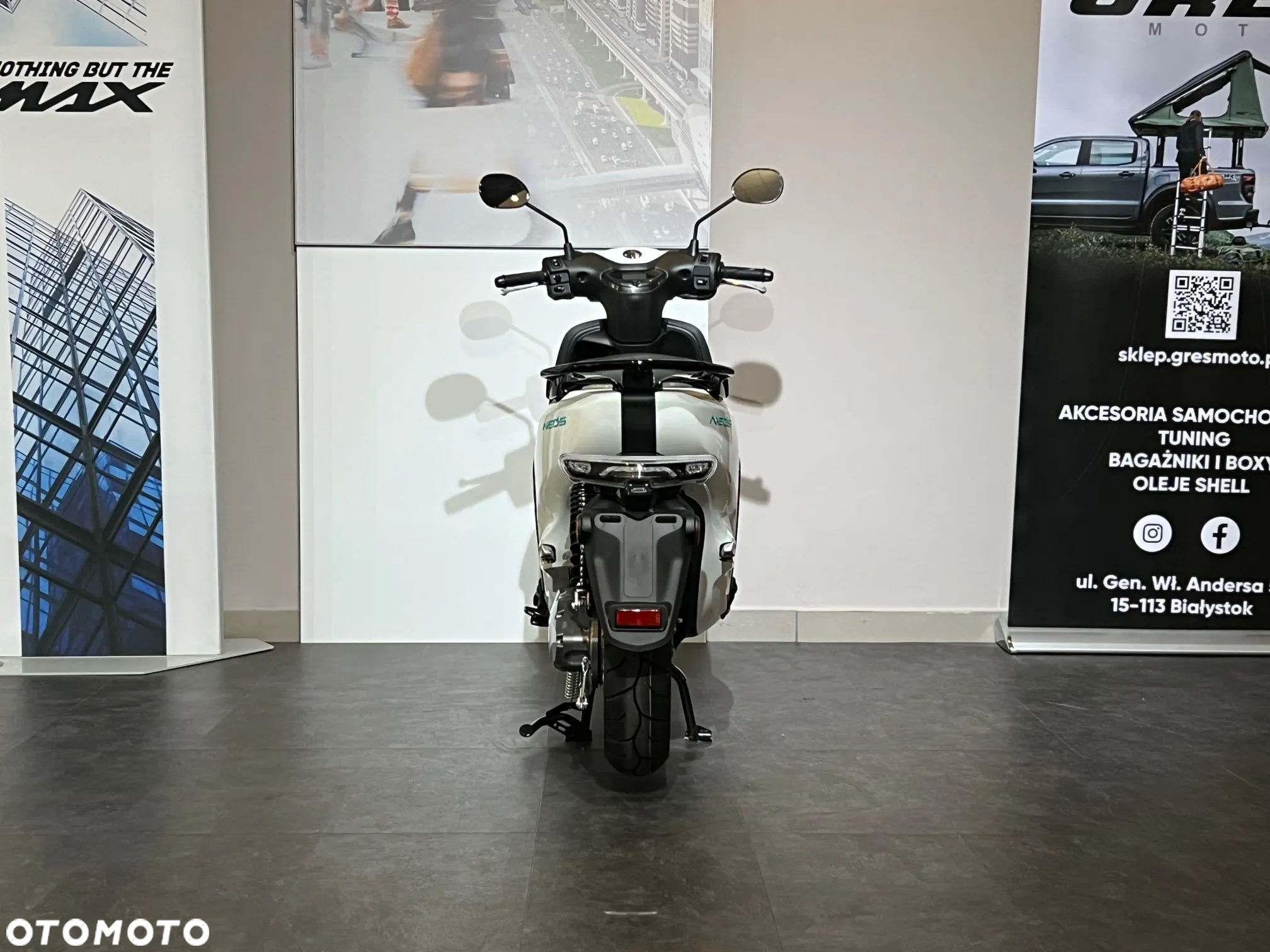 Yamaha Neos - 4