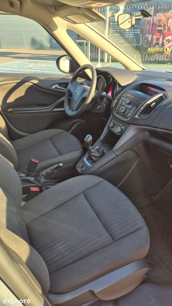 Opel Zafira - 12