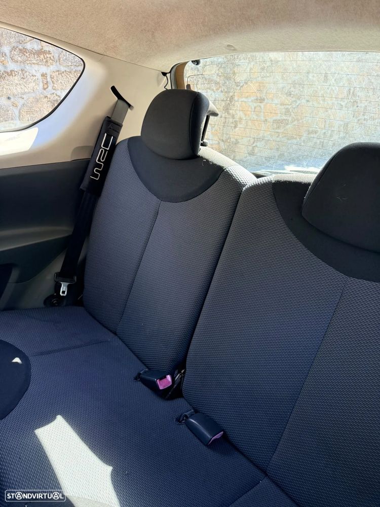 Toyota Aygo Standard - 5