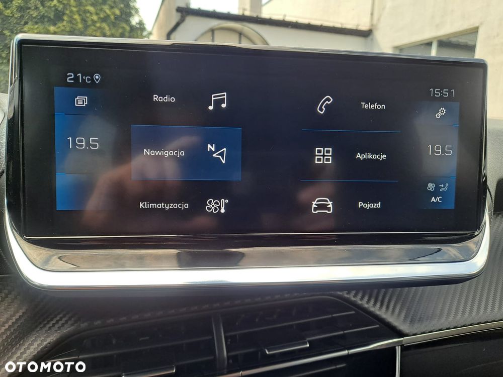 Peugeot 2008 PureTech 130 EAT8 Allure - 19