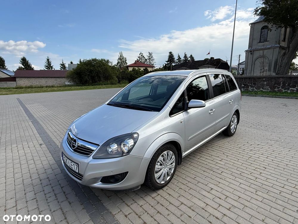 Opel Zafira 1.9 CDTI Navi - 2