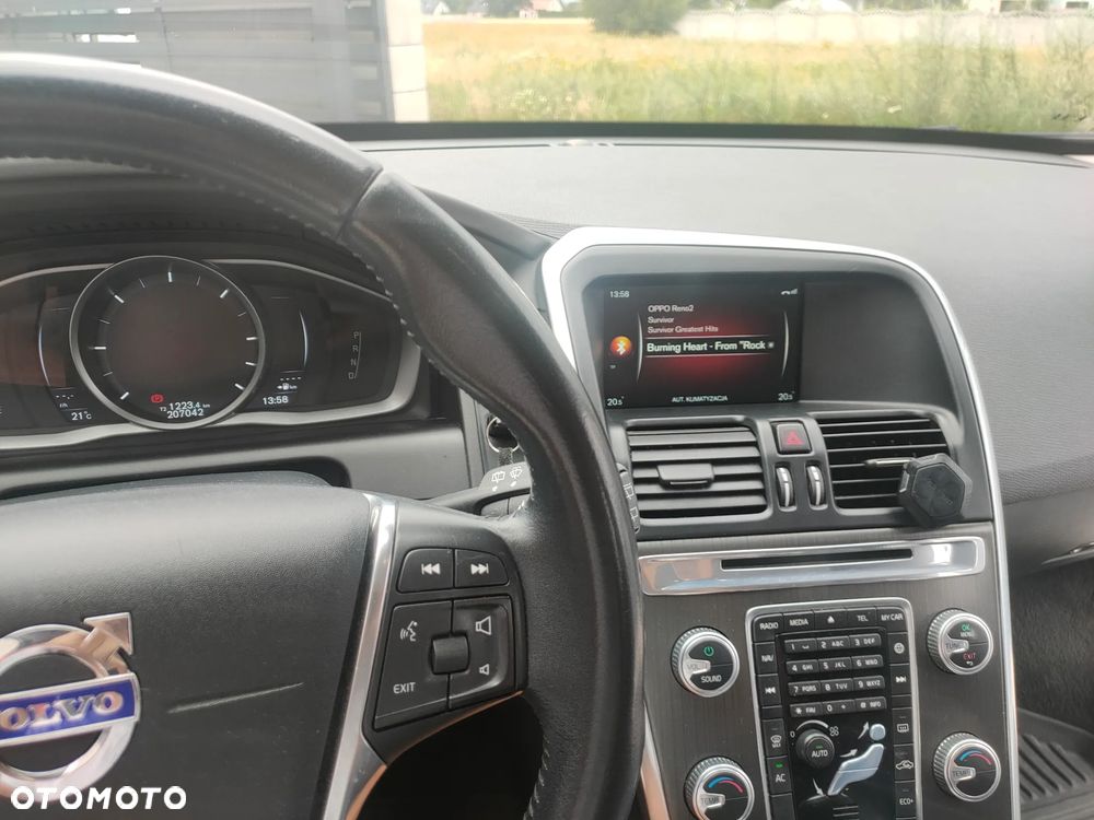 Volvo XC 60 D3 Drive-E Momentum - 25