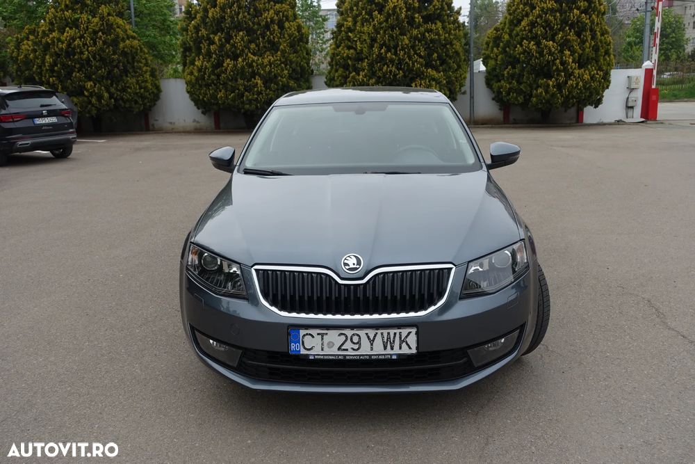 Skoda Octavia 1.4 TSI ELEGANCE - 5
