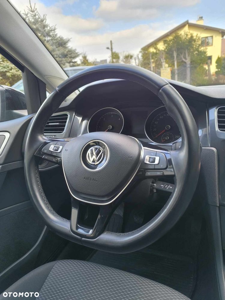 Volkswagen Golf 1.6 TDI BMT Comfortline - 11