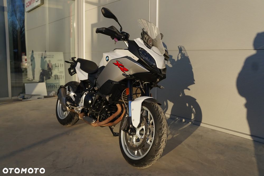 BMW F - 20