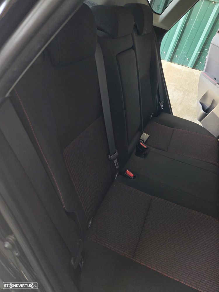 Toyota Auris 1.4 D-4D Comfort+Pack Sport - 5